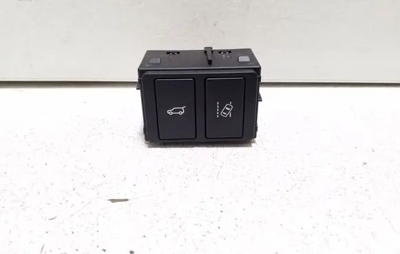 Tailgate opening switch