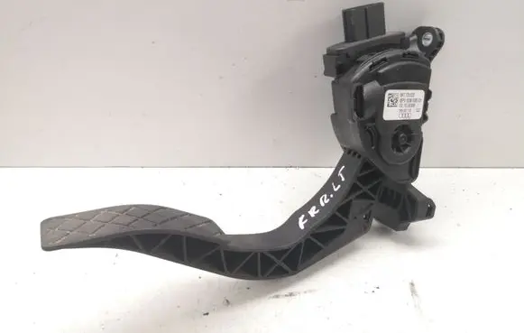 Audi A4 S4 B8 8K Accelerator throttle pedal 8K1723523