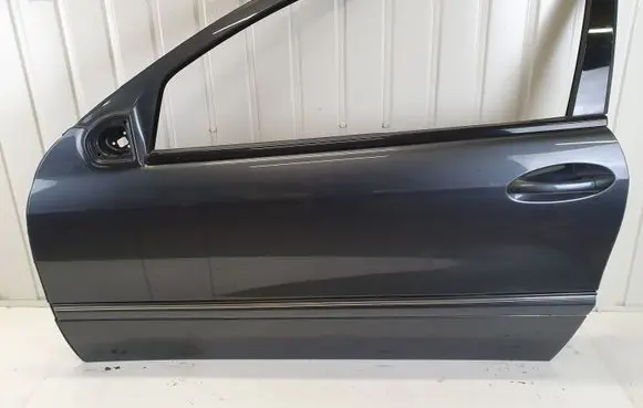 Mercedes-Benz CLC CL203 Front door