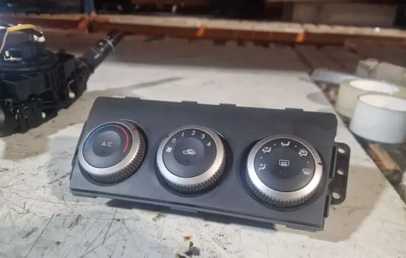 Mazda 6 Climate control unit
