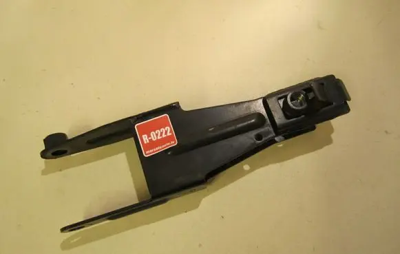 Mini One - Cooper R50 - 53 Engine mounting bracket 6754417