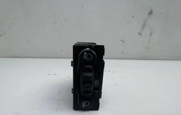 Renault Trafic II (X83) Headlight level height control switch 8200022569 91166822 E0628