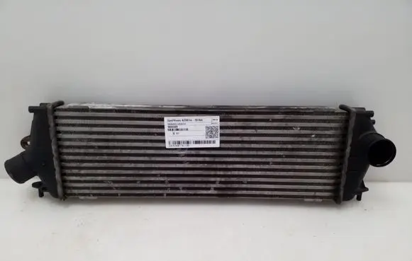 Opel Vivaro Intercooler radiator 988650B