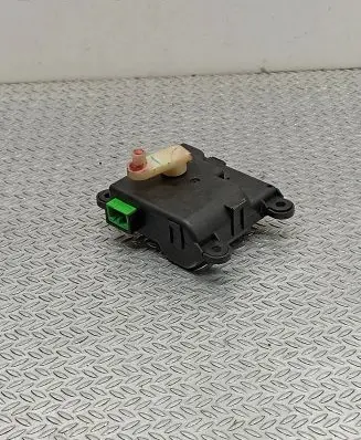 Opel Agila B Air flap motor/actuator 2S980