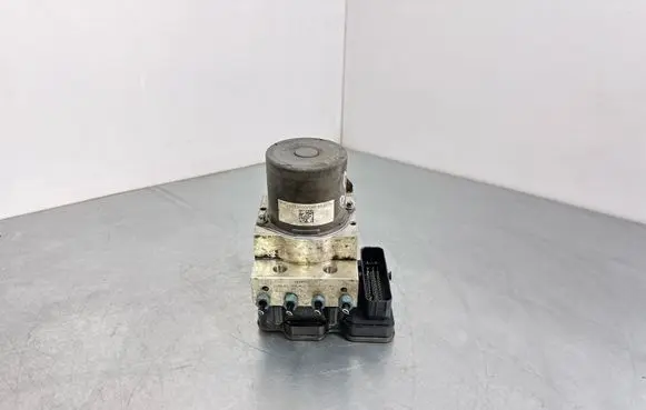 Audi Q7 4M ABS Pump 4M0907379K