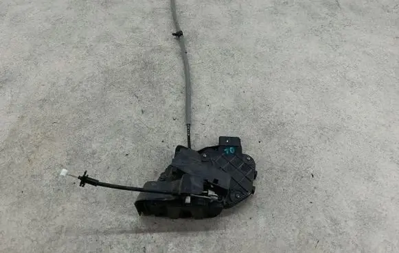 Ford S-MAX Rear door lock 
