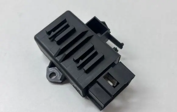 Porsche Cayenne (9Y0 9Y3) Seat heating relay 3F0959772 9Y0907102B