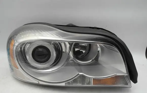 Volvo XC90 Headlight/headlamp 31111846 89902045