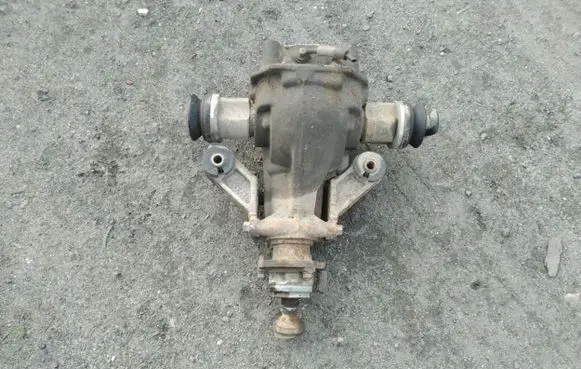 Mitsubishi Outlander Rear differential