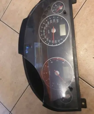 Ford Mondeo MK I Speedometer (instrument cluster) 3S7F10841 44ZU187