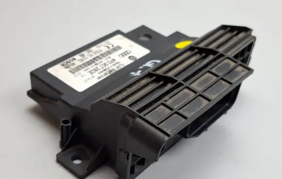 Audi Q7 4L Other control units/modules 4F0907280E 4F0910280