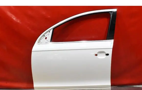 Audi Q7 4L Front door