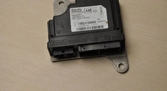Airbag control unit/module