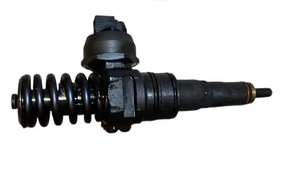 Volkswagen Golf V Fuel injector 038130073AG 0414720215