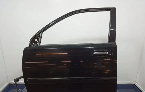 Nissan X-Trail T30 Front door