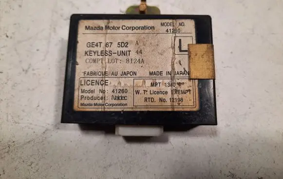 Mazda 626 Door central lock control unit/module GE4T675D2A