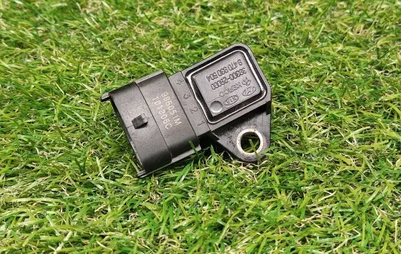 Hyundai i30 Air pressure sensor 393002B000 9470930504