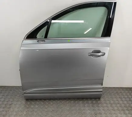 Audi Q7 4M Front door 4M0831051F