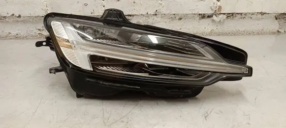 Volvo S60 Headlight/headlamp 32228869
