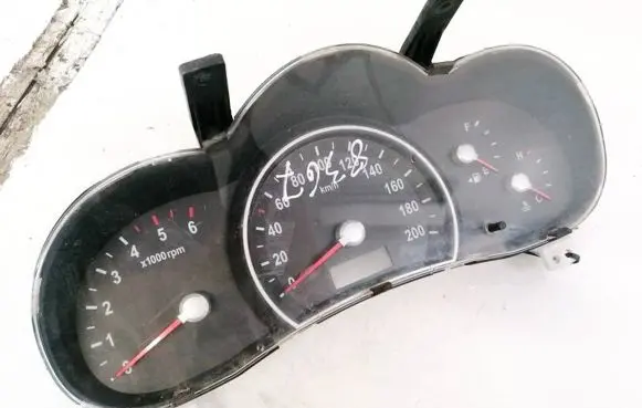 KIA Carnival Speedometer (instrument cluster) 940034D260 94003-4D260