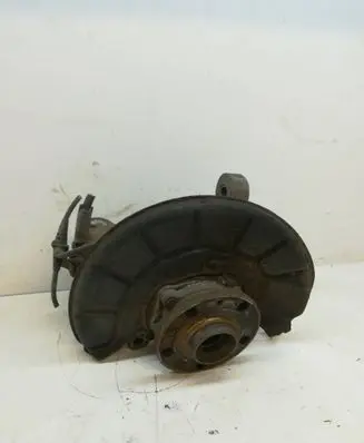 Volkswagen PASSAT B6 Front wheel hub