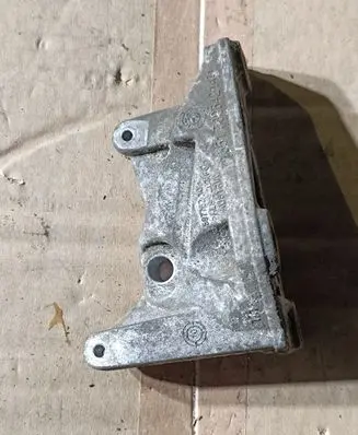 BMW X5 E70 Engine mounting bracket 1351780542101 13517805421 7805421