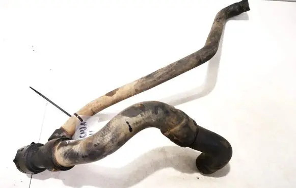 Audi A4 S4 B5 8D Engine coolant pipe/hose 8d0121055g