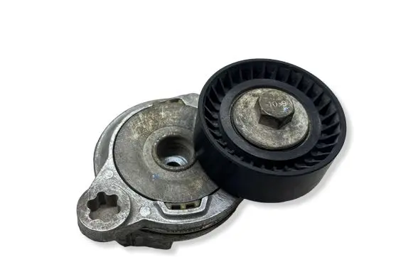 Volvo V70 Generator/alternator belt tensioner 