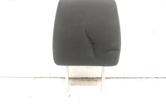 Suzuki Swift III Front seat headrest 