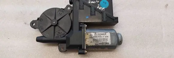 Volkswagen Polo Front door window regulator with motor 6Q2959802A