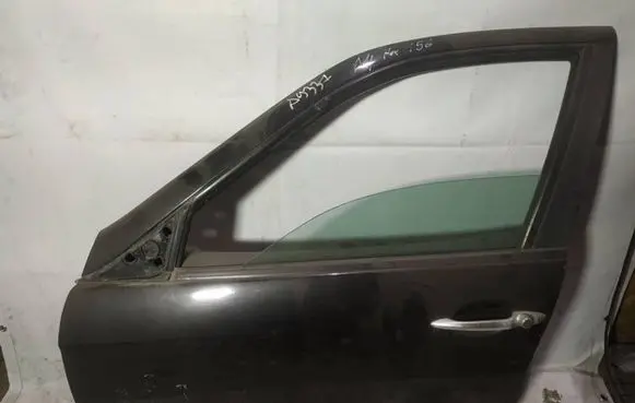 Alfa Romeo 156 Front door JUODOS