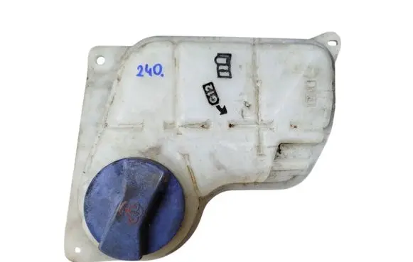 Audi A4 S4 B5 8D Coolant expansion tank/reservoir 8D0121403L