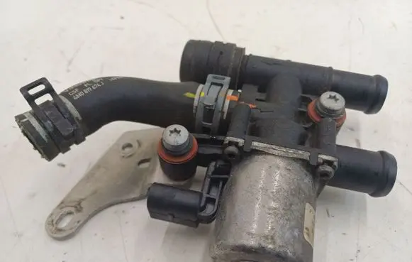 Porsche Cayenne (9Y0 9Y3) Vacuum valve 4M0819067M 4M0819674J