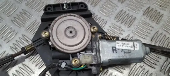 Chrysler PT Cruiser Rear door window regulator motor 04724558AE