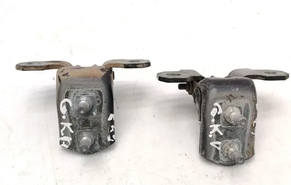 Rear door hinge set