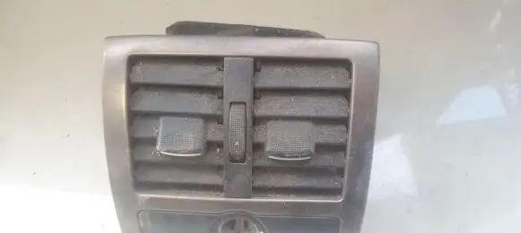 Audi A6 S6 C5 4B Dash center air vent grill 4B0819203