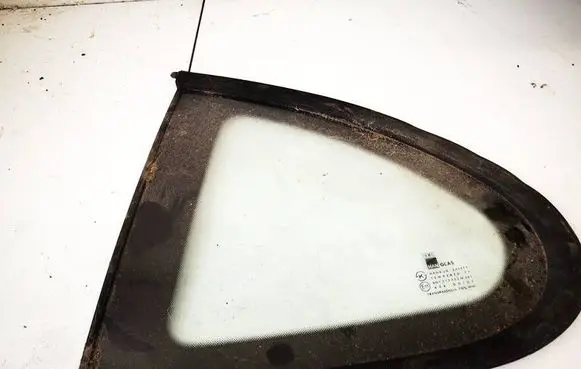Hyundai Coupe Rear side window as2