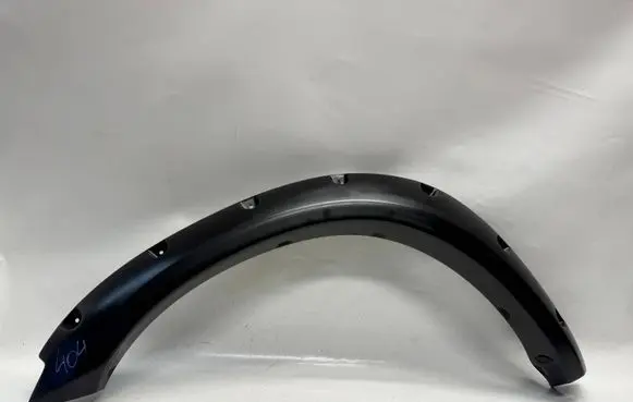 Dodge RAM 1500 DS Front arch trim 