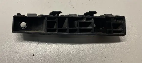 Hyundai ix20 Front bumper mounting bracket 86513-1K000