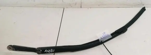 Alfa Romeo 147 Front wiper blade arm