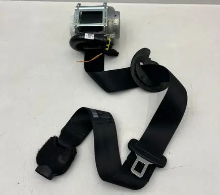 Peugeot 5008 Front seatbelt 34198413 34100206