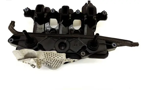Nissan Qashqai Intake manifold 118302761R