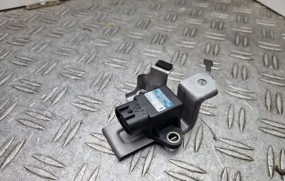 Lexus GS 300 350 430 450H Acceleration sensor 8919150020 4991000641