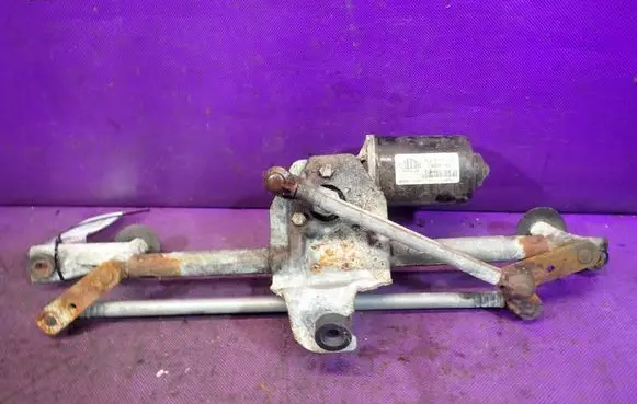Opel Combo C Front wiper linkage and motor 