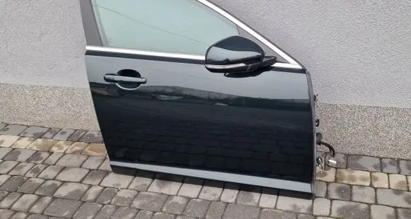 Jaguar XF X250 Front door 