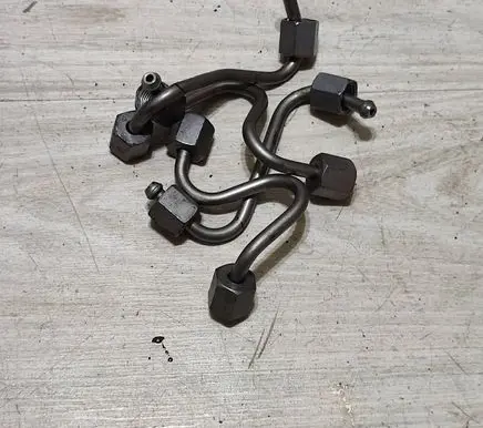 Mercedes-Benz CLA C117 X117 W117 Fuel injector supply line/pipe