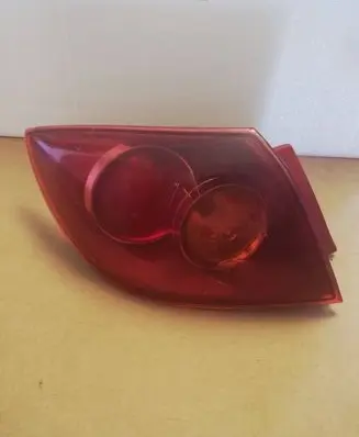 Mazda 3 I Rear/tail lights P2912 E110640