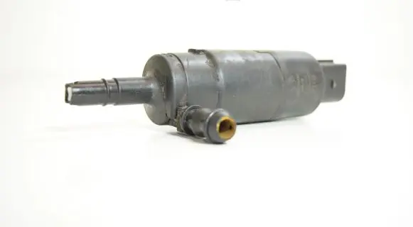 Audi A4 S4 B5 8D Windscreen/windshield washer pump
