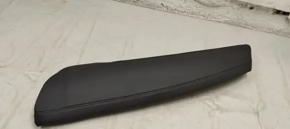 Volvo S90, V90 Rear seat side top trim 