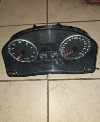 Volkswagen Golf V Speedometer (instrument cluster) 1K0920864A 0902266543 V0010000